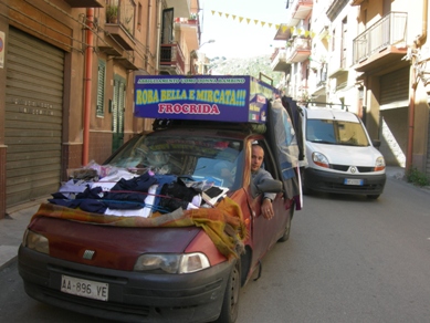Pioppo. Venditore ambulante